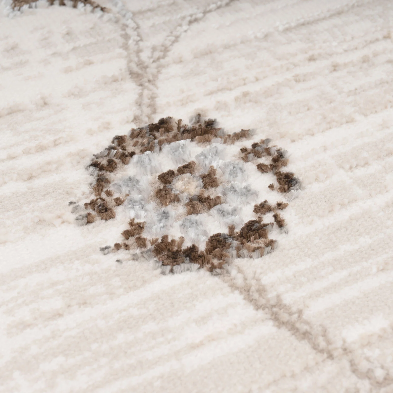 Beige Floral Vine Rug - Lata - Image 3