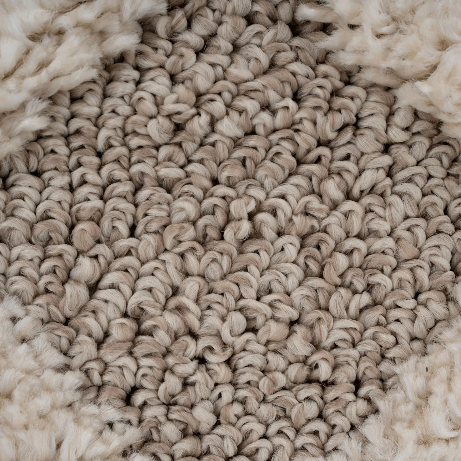 Beige White Heritage Rug - Meya - Image 8