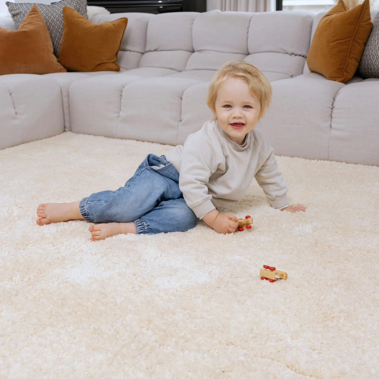 Premium Washable Shaggy Cream Rug - Image 6