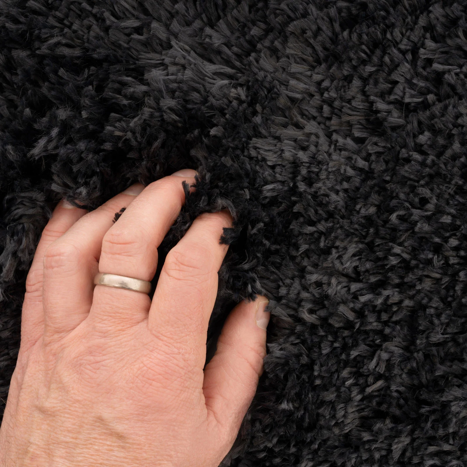 Soft Everyday Charcoal Shaggy Rug - Image 5