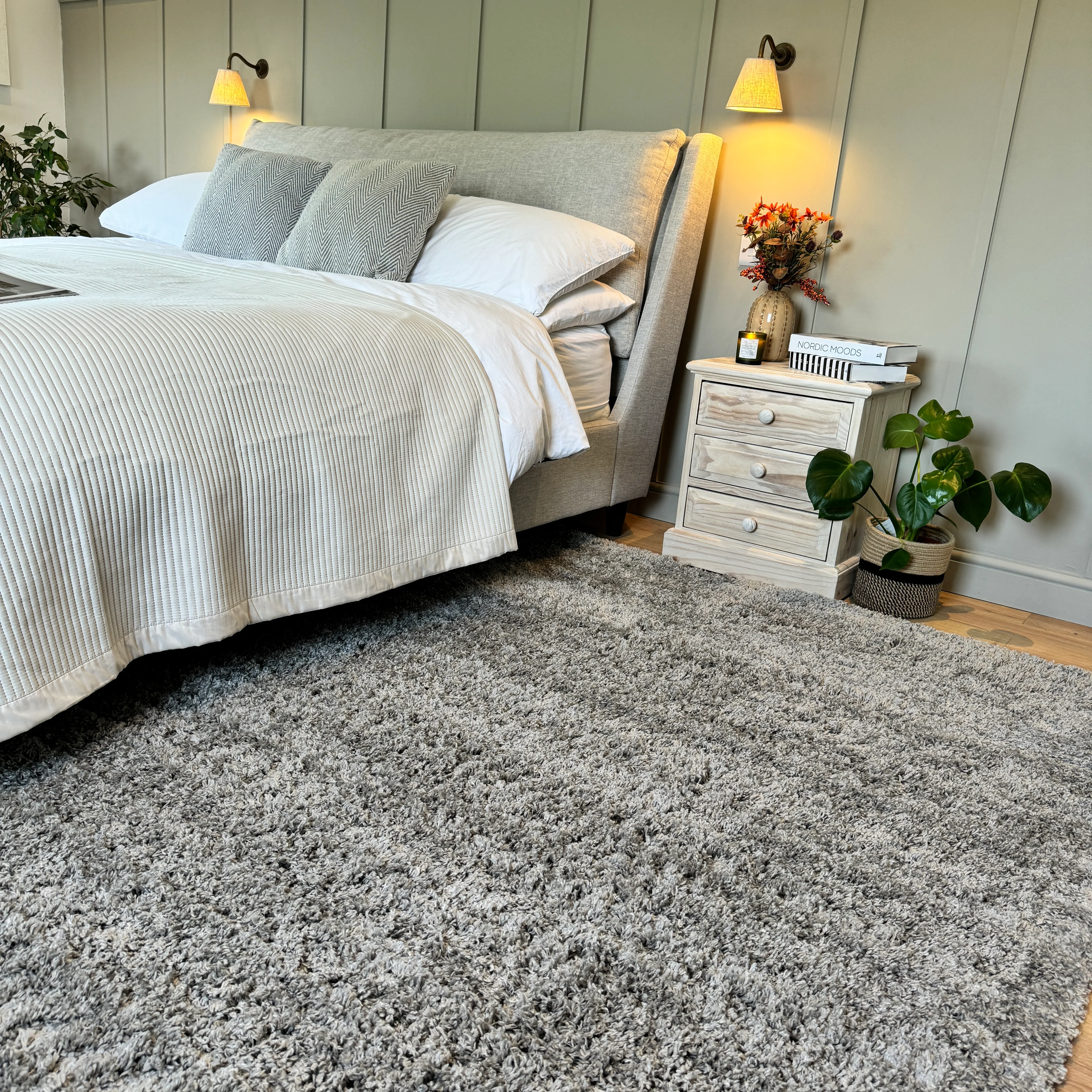 Soft Everyday Silver Shaggy Rug - Image 4