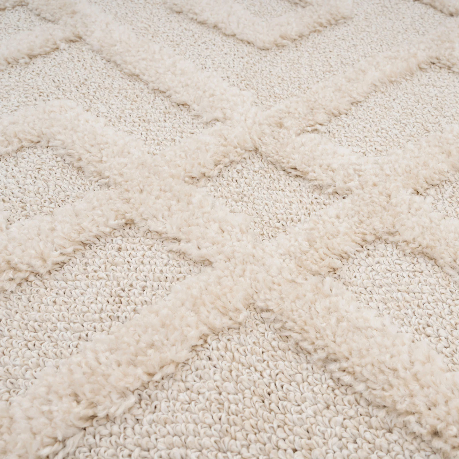 Warm White Interlocking Rug - Sade - Image 9